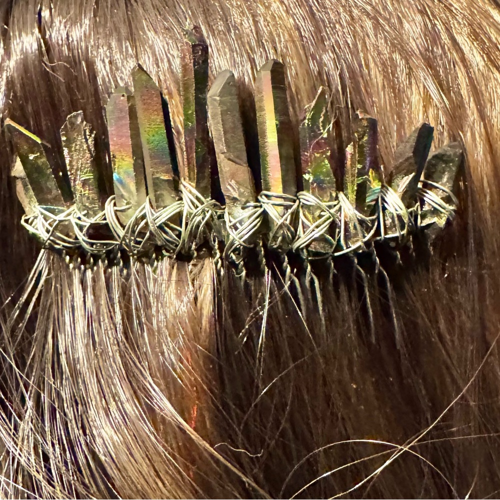 Iridescent Crystal Wire-Wrapped Hair Clip - Gold Tone